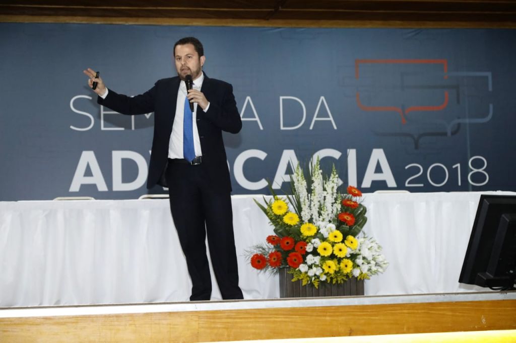 “o maior avanço da Reforma Trabalhista foi na questão processual regulamentando o direito aos honorários advocatícios sucumbenciais aos advogados trabalhistas, criando a figura do acordo extrajudicial, da possibilidade da arbitragem.”