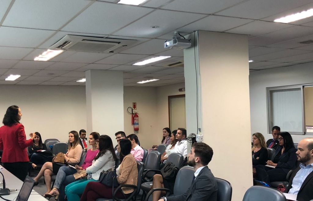 "Construir e manter uma boa imagem profissional é o primeiro passo para ter sucesso na carreira. "