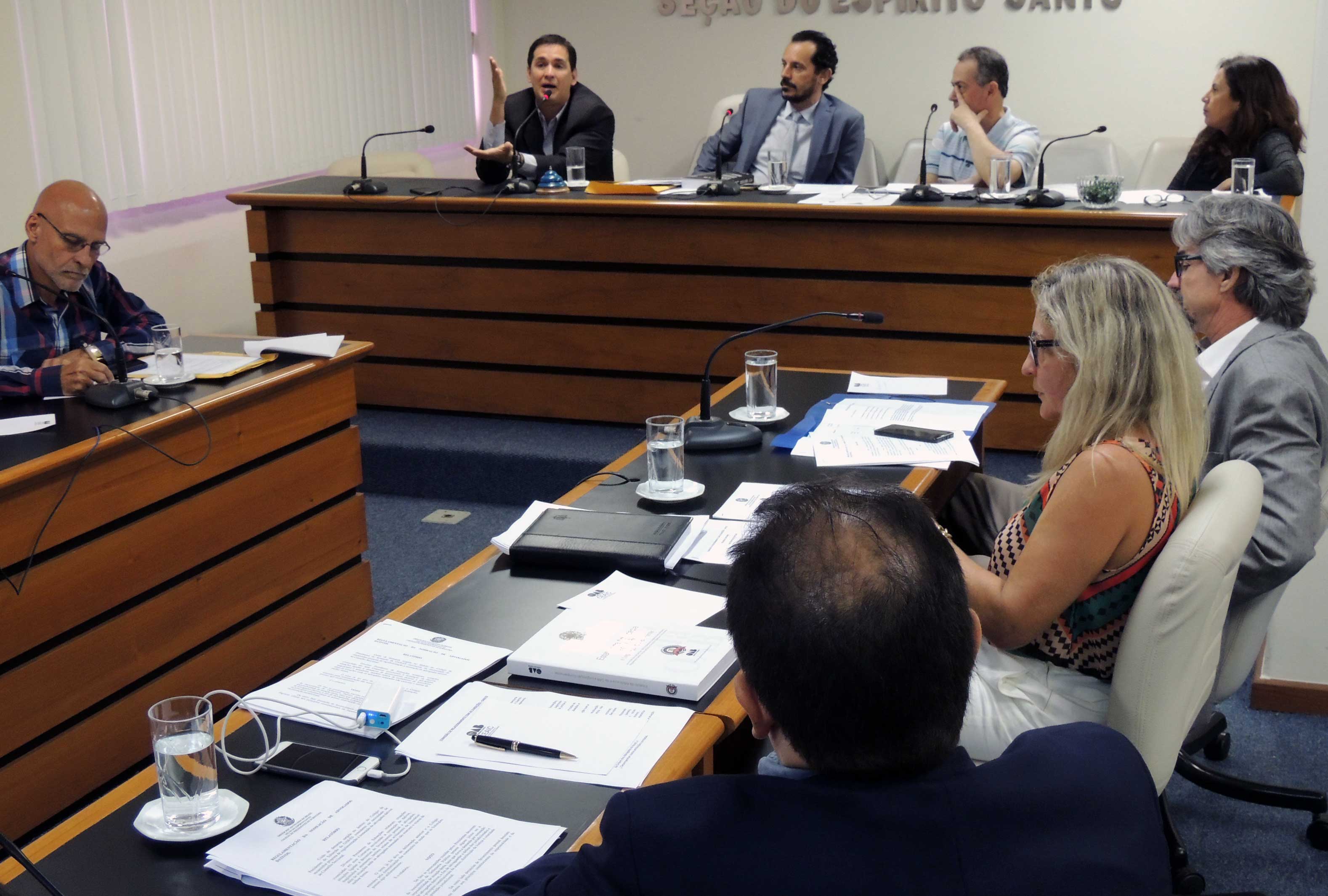 Diretor da ESA/OAB-ES, Rodrigo Mazzei debateu com presidentes mais cursos no interior. Foto: Divulga&ccedil;&atilde;o.