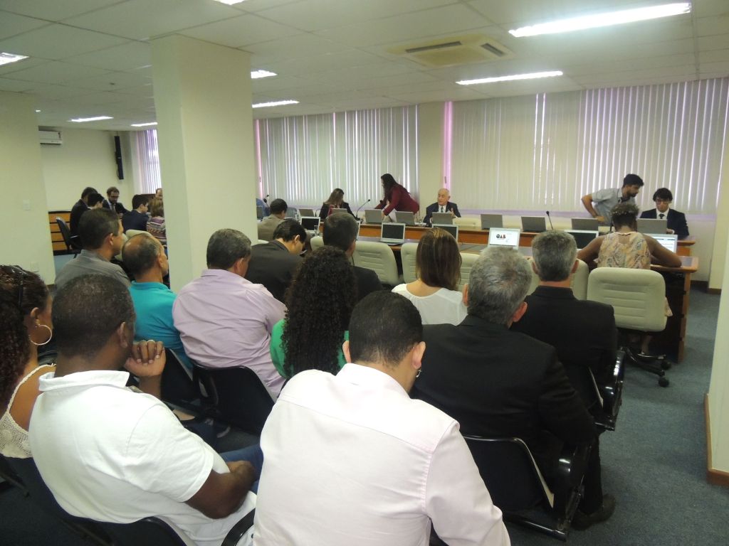 Compareceram &agrave; sess&atilde;o representantes de militares da reserva 