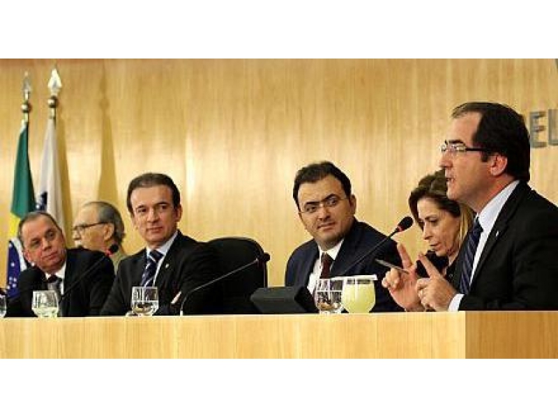 Conselheiro federal Allemand propõe que OAB entre com Adin contra decreto que isenta FIFA de impostos