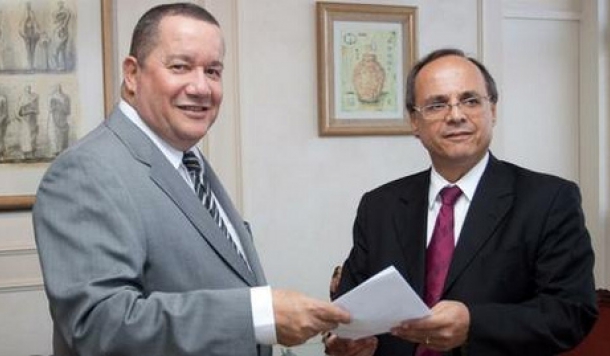 Presidente da OAB-ES entrega lista sêxtupla do quinto ao presidente do TRT-ES