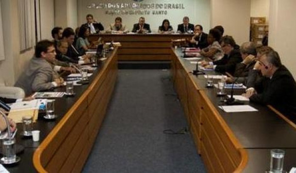 Participe do Ato Público em defesa das Prerrogativas dos Advogados nesta quinta-feira, 13, na sede da Ordem, às 16 horas