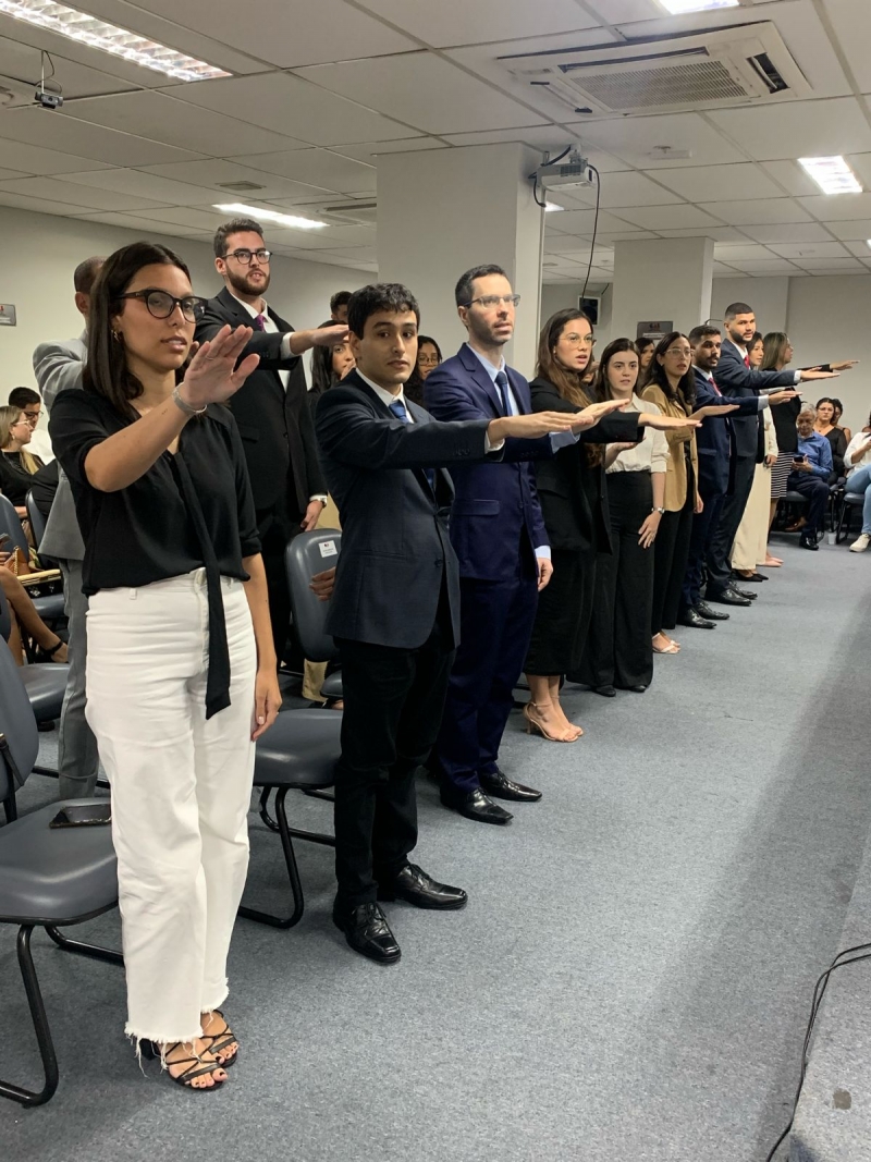 OAB-ES realiza entrega de carteiras para turma de 26 bacharéis em Direito