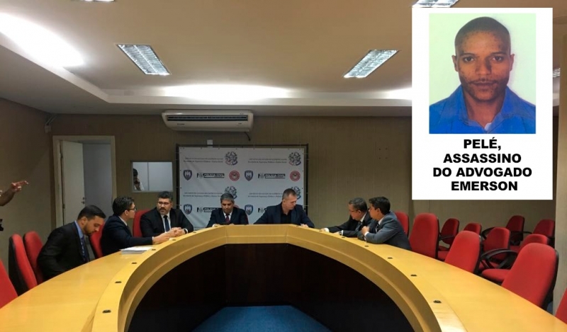 Cúpula da Segurança Pública e presidente da OAB-ES na entrevista coletiva em que foram anunciados os resultados das investigações do assassinato do advogado Emerson Vieira. Bandido conhecido como Pelé é apontado como executor do crime