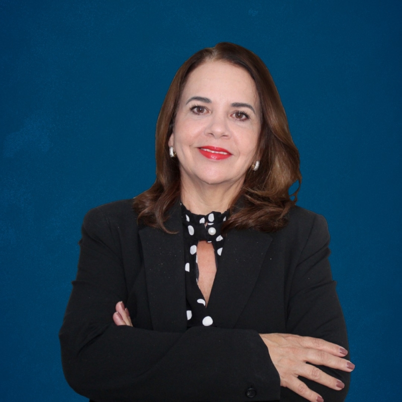 Reeleita para continuar &agrave; frente da 3ª Subseção de Linhares, Alcidia Souza quer investir na valorização dos advogados e advogadas