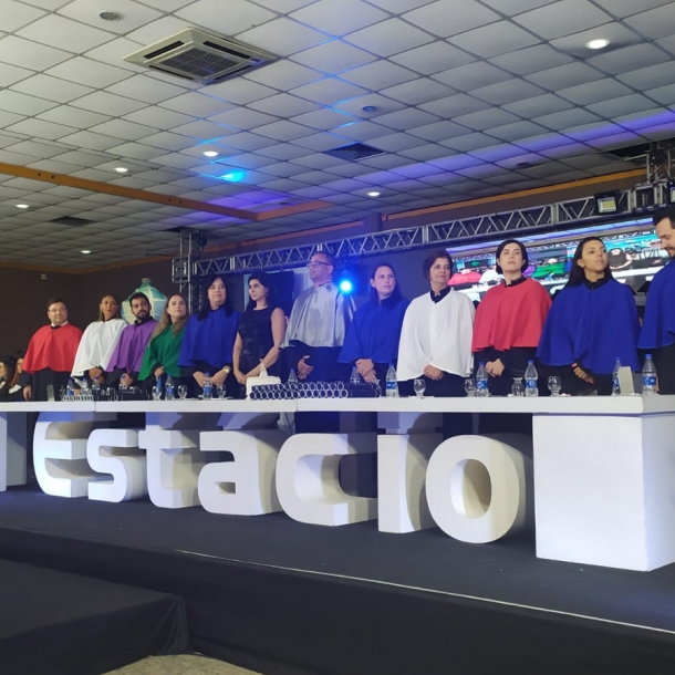 Secretária-geral adjunta participa de Colação de Grau na Faculdade Estácio de Sá