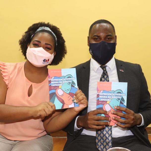 Livro revela a representatividade negra no Direito capixaba e traz depoimentos da advocacia preta no Estado