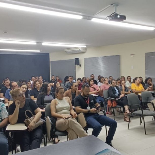 OAB-ES realiza encontros do projeto JUCEES Capacita em Cachoeiro e Linhares