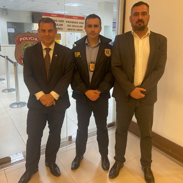 OAB-ES acompanha oitiva dos nigerianos encontrados em navio no Espírito Santo