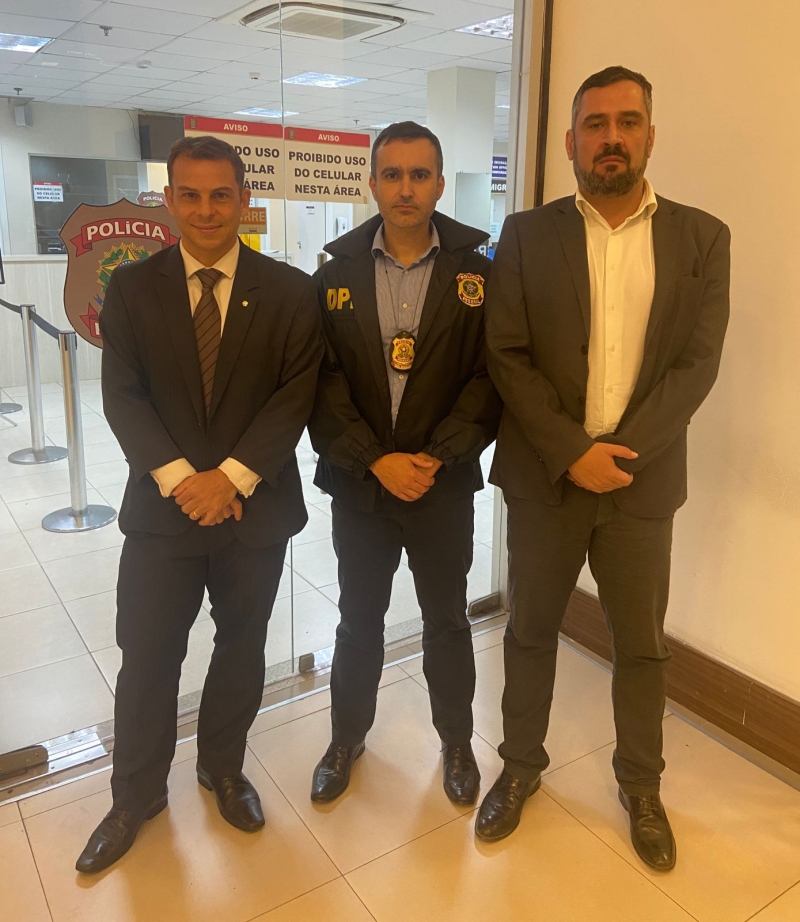 OAB-ES acompanha oitiva dos nigerianos encontrados em navio no Espírito Santo