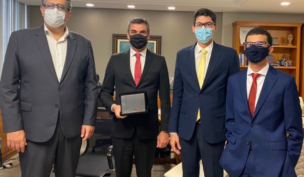 OAB-ES presta homenagem ao conselheiro substituto do TCES, João Luiz Cotta Lovatti