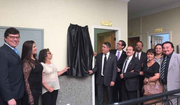 Cerimônia dá nome de Advogado Francisco Donato Roosevelt &agrave; sala da advocacia do Fórum de Iúna