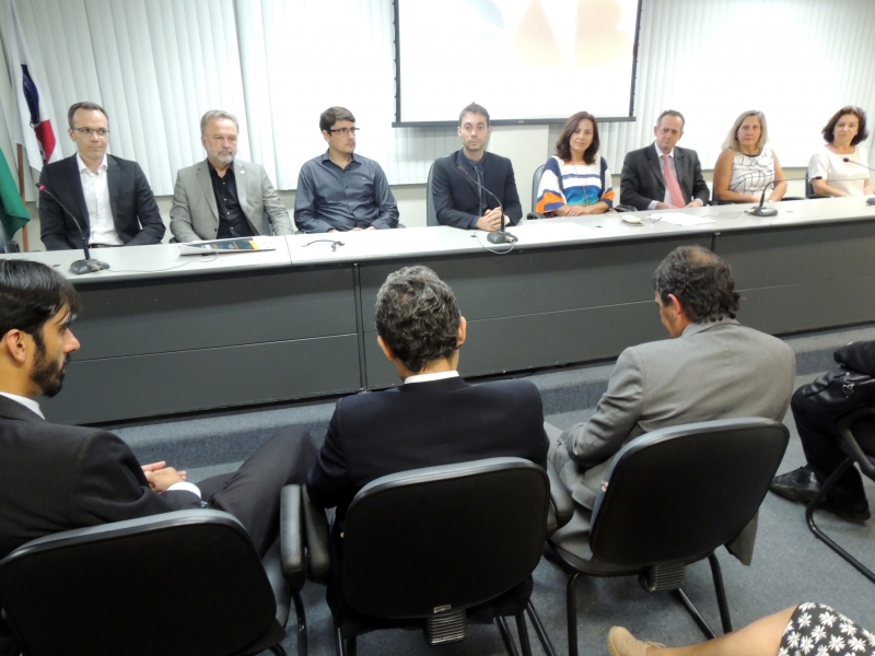 Solenidade em homenagem aos advogados que são vereadores. Foto: Divulgação.