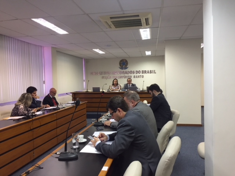 Ítalo Scaramussa Luz, da 17ª Subseção da Serra, promove reunião como novo coordenador do Colégio de Presidentes de Subseções, em substituição a Robson Louzada Teixeira,