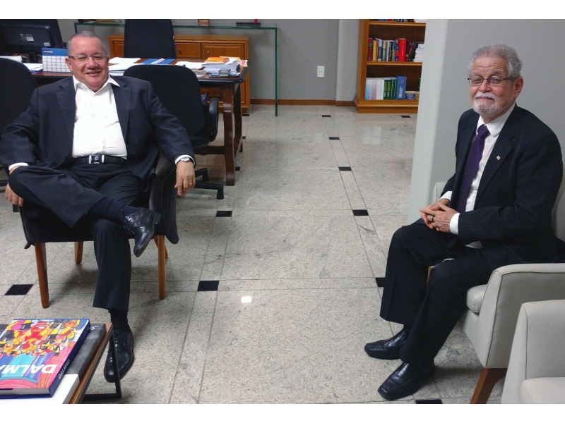 A OAB-ES recebeu nesta terça a visita do assessor jurídico da presidência do TCES José Teixeira Leite Foto: Divulgação.