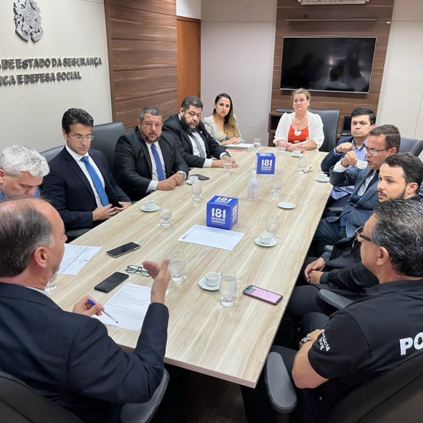 OAB-ES participa de reunião na Sesp para falar sobre o caso do advogado criminalista Edson Faria dos Santos