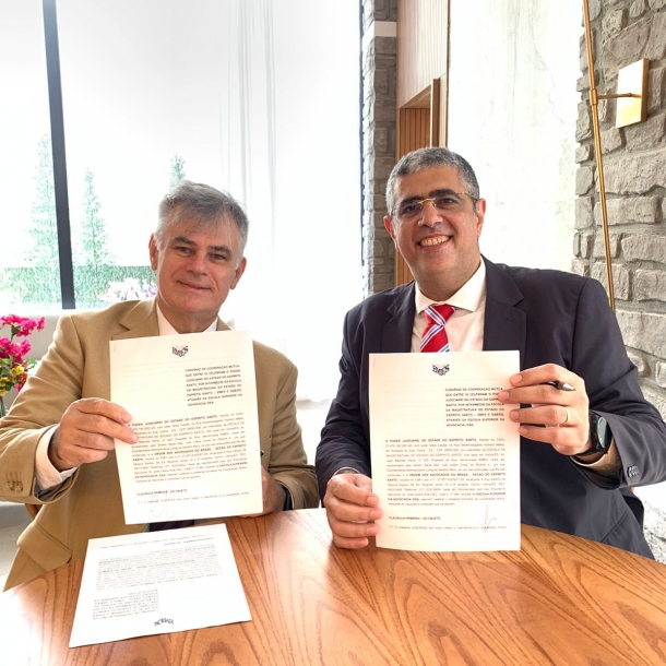 OAB-ES, ESA-ES e EMES assinam convênio de cooperação mútua didático-científica e cultural