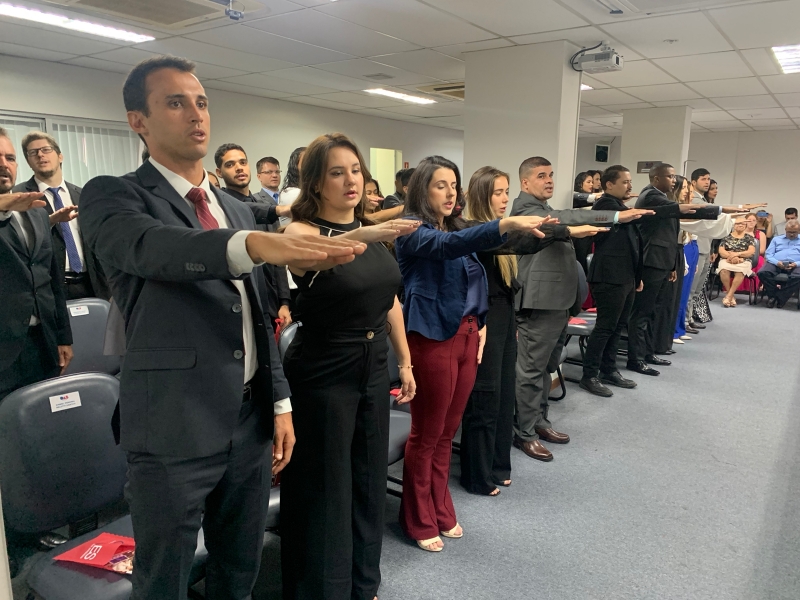 OAB-ES realiza última solenidade de 2022 de entrega de carteiras