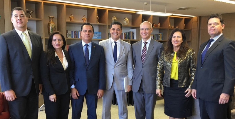 Reunião em Brasília. Ministro garantiu funcionamento do TRT-ES. Foto: Divulgação TRT-ES.