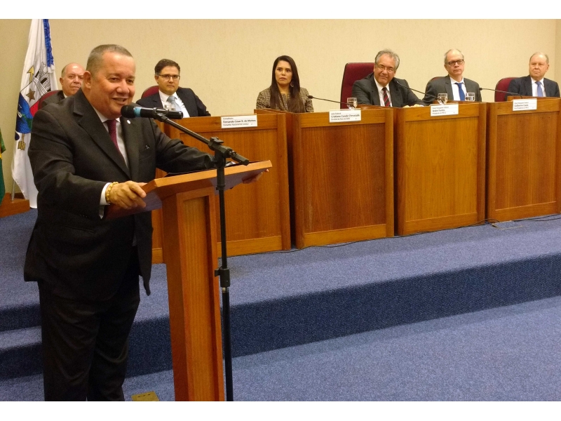 Homero Mafra discursa na posse da Justiça Federal. Foto: Divulgação.