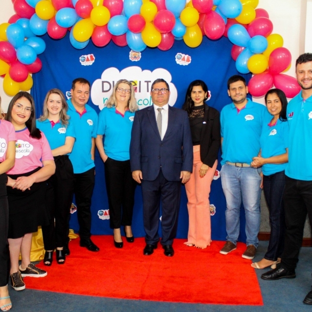 Secretária-geral adjunta da OAB-ES participa em Domingos Martins do lançamento do projeto Direito na Escola