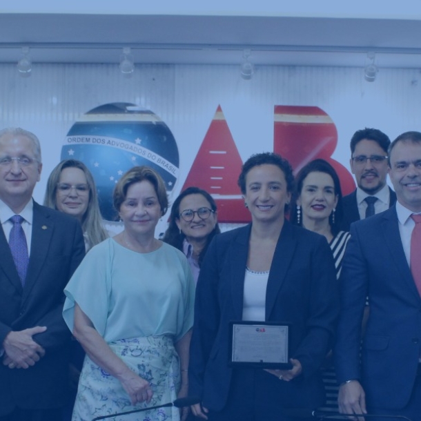 Em momento marcado por emoção, OAB-ES homenageia a nova presidente do TJES, desembargadora Janete Vargas Simões, durante Sessão do Conselho Pleno